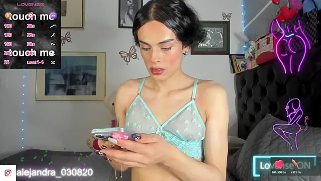 Meghan hott online show from November 5, 6:16 am