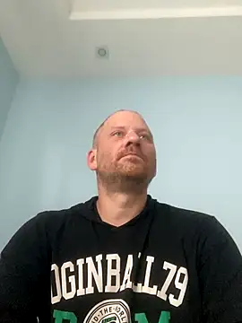 Krzysiekg123 online show from October 5, 2:52 pm