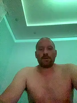 Krzysiekg123 online show from October 13, 5:03 pm