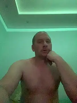 Krzysiekg123 online show from January 15, 4:54 pm