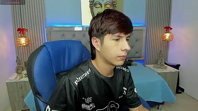 Estiv18  online show from January 17, 5:22 am