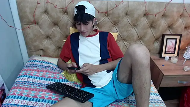 Snapshot of Estiv18_ chatting on February 27, 4:13 am Estiv18 online show from February 27, 4:13 am