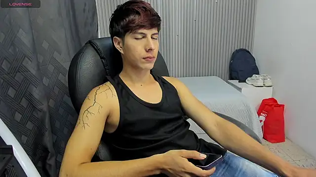 Estiv18  online show from March 11, 8:58 pm