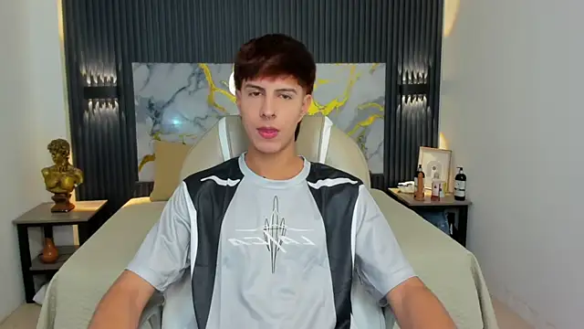 Estiv18  online show from November 29, 2:55 am