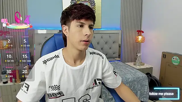 Estiv18  online show from December 16, 2:38 am