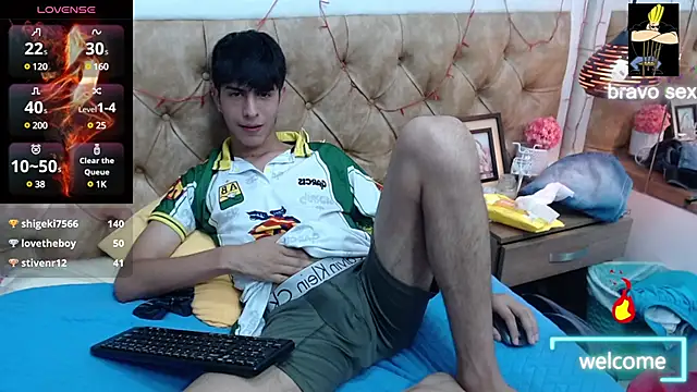 Snapshot of Estiv18_ chatting on March 2, 10:26 am Estiv18 online show from March 2, 10:26 am