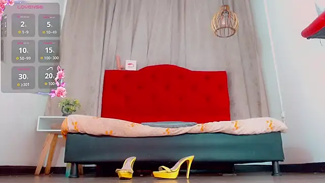 katha Crawford online show from October 24, 7:13 pm