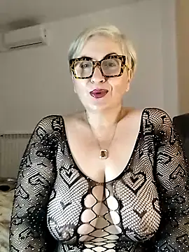 Pumabionda online show from October 26, 5:08 am