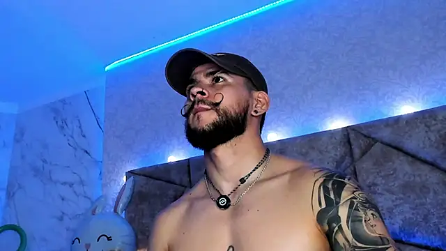 Snapshot of DickGriffith_ chatting on March 27, 3:02 pm DickGriffith online show from March 27, 3:02 pm