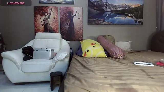 Snapshot of DarkDiamondx chatting on November 15, 5:39 pm DarkDiamondx online show from November 15, 5:39 pm