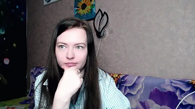 babysue89 online show from May 13, 4:30 am