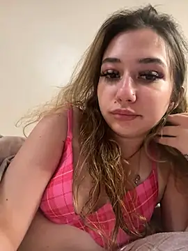 Snapshot of angelicasn0w chatting on February 11, 7:33 am angelicasn0w online show from February 11, 7:33 am