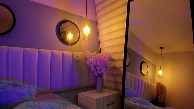 alice lodge online show from November 6, 3:21 am