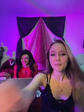 Lexi-Lillies online show from February 13, 4:43 am