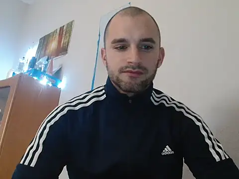 OskarBreno online show from April 15, 8:31 pm