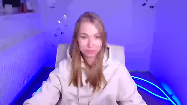Snapshot of Dana_flowers chatting on October 11, 5:19 am Dana flowers online show from October 11, 5:19 am