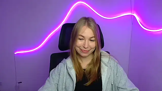 Snapshot of Dana_flowers chatting on September 27, 5:24 am Dana flowers online show from September 27, 5:24 am