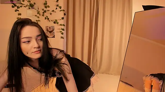 Snapshot of Bella__Faith chatting on March 16, 5:36 am Bella Faith online show from March 16, 5:36 am