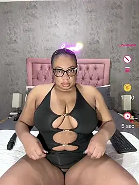 VixenRoyaleX online show from May 2, 2:17 am