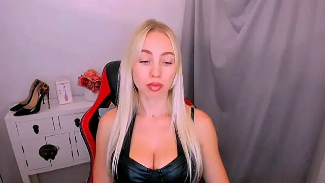 MargaritaRose online show from June 8, 3:56 pm