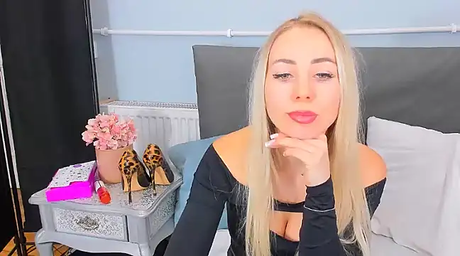 Snapshot of MargaritaRose chatting on March 3, 6:46 pm MargaritaRose online show from March 3, 6:46 pm