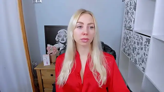 MargaritaRose online show from December 19, 6:38 am