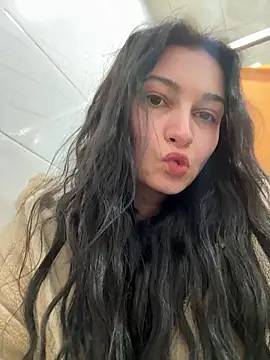 Snapshot of lunalovelee chatting on December 2, 2:19 pm lunalovelee online show from December 2, 2:19 pm