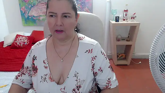 leonela 69 online show from December 16, 2:16 am