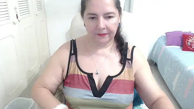 leonela 69 online show from April 21, 1:42 am