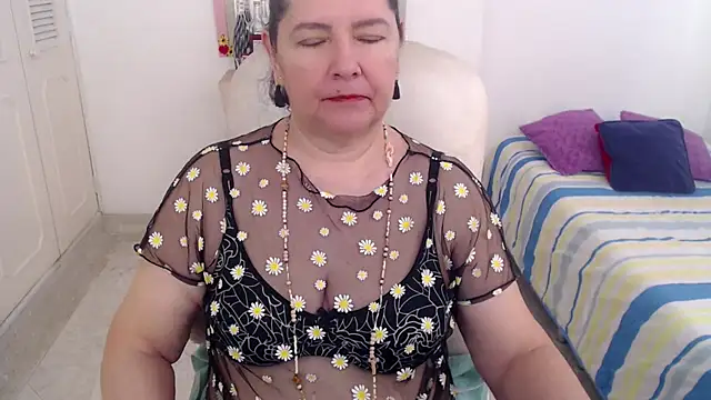 leonela 69 online show from May 20, 11:40 am