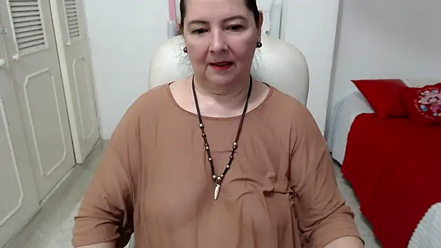 Snapshot of leonela_69 chatting on June 26, 11:32 pm leonela 69 online show from June 26, 11:32 pm
