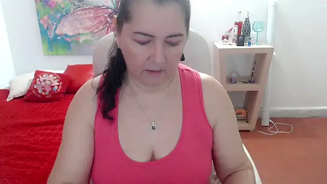 leonela 69 online show from February 5, 1:45 am