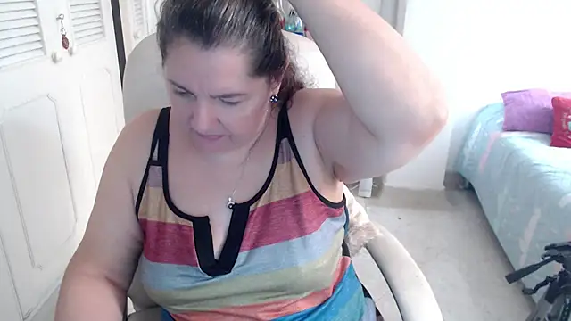 leonela 69 online show from April 21, 2:56 pm
