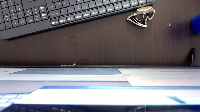 leonela 69 online show from December 14, 8:31 am