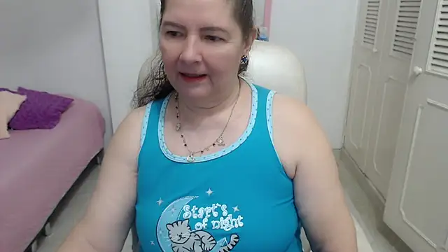 Snapshot of leonela_69 chatting on July 1, 10:54 pm leonela 69 online show from July 1, 10:54 pm