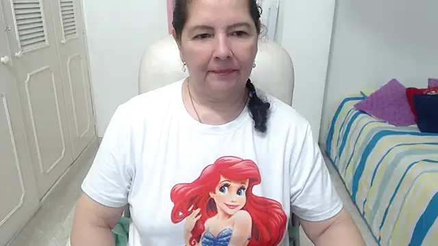 leonela 69 online show from May 26, 2:09 am