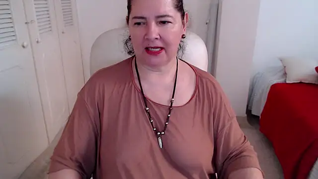 Snapshot of leonela_69 chatting on June 27, 11:38 am leonela 69 online show from June 27, 11:38 am