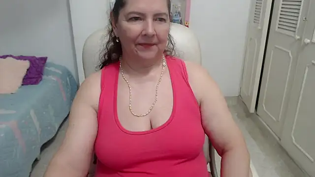 Snapshot of leonela_69 chatting on July 14, 2:05 am leonela 69 online show from July 14, 2:05 am