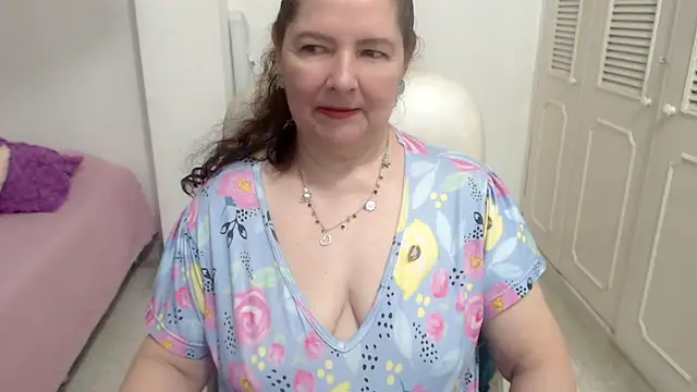 Snapshot of leonela_69 chatting on July 9, 11:26 pm leonela 69 online show from July 9, 11:26 pm