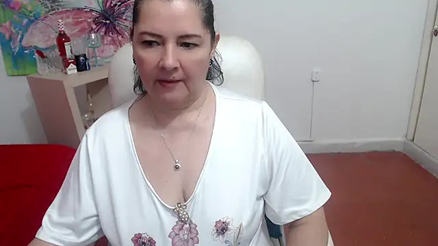 leonela 69 online show from September 29, 3:57 am