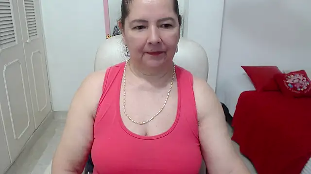 Snapshot of leonela_69 chatting on June 3, 10:14 pm leonela 69 online show from June 3, 10:14 pm