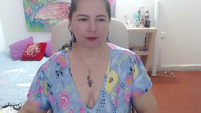 leonela 69 online show from March 10, 12:36 am