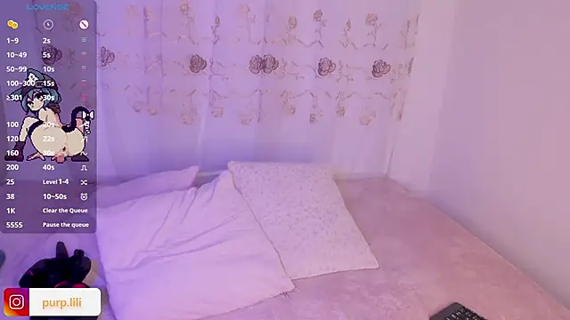purplelilith3 online show from April 22, 3:46 am