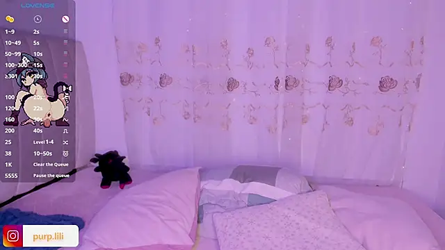 purplelilith3 online show from April 25, 2:25 am