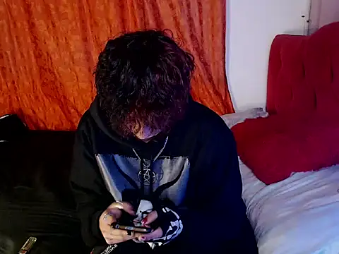 Alien Twink online show from September 27, 3:12 am