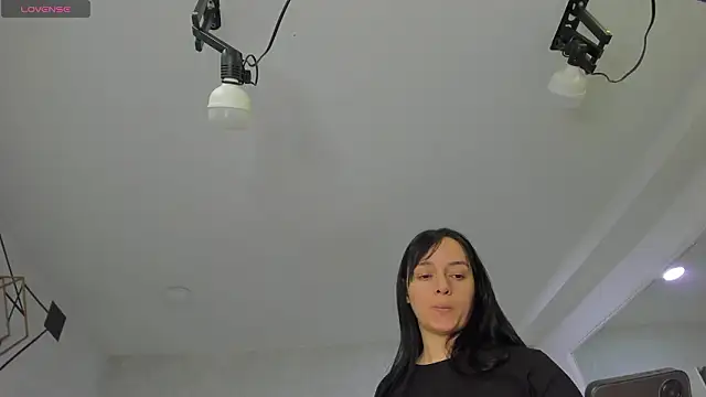 EmiliaRose  online show from February 21, 9:06 pm