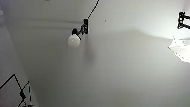 Snapshot of EmiliaRose_ chatting on November 20, 8:20 pm EmiliaRose online show from November 20, 8:20 pm