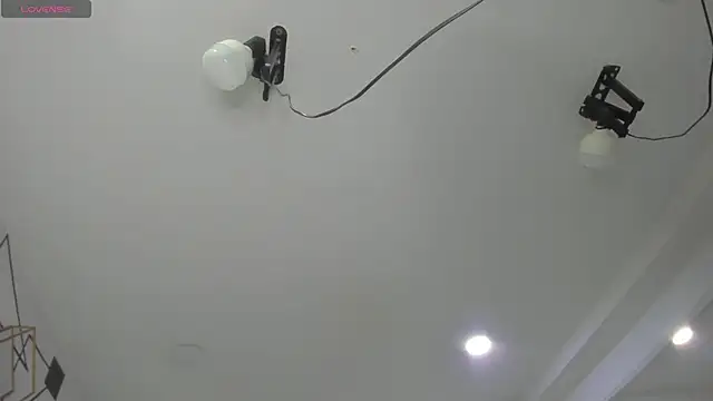 EmiliaRose  online show from April 2, 8:59 pm