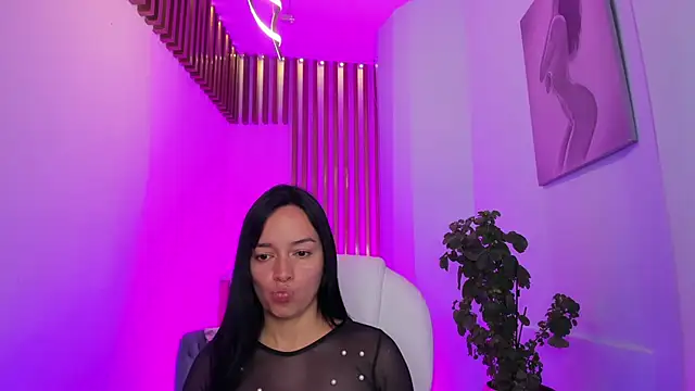 EmiliaRose  online show from February 22, 8:53 pm