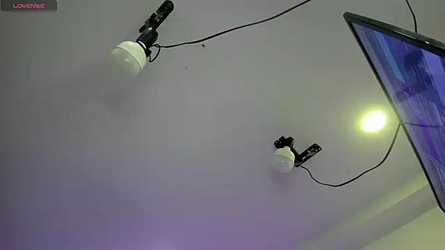 EmiliaRose  online show from February 26, 9:26 pm